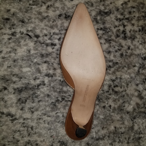 Shoes - Picture 5 of 7